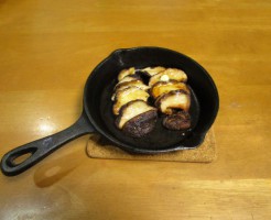 スキレットで作った椎茸の醤油バター炒め