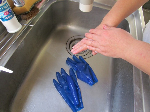 ゴム手袋の洗い方4